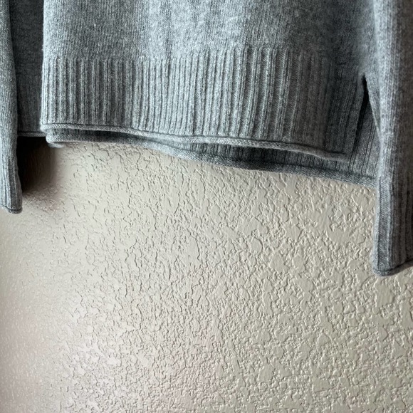 Jenni Kayne Gray Crew Neck Sweater - Picture 5 of 8